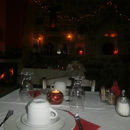 Thea Valtessinikou Hotel Buitenkant foto